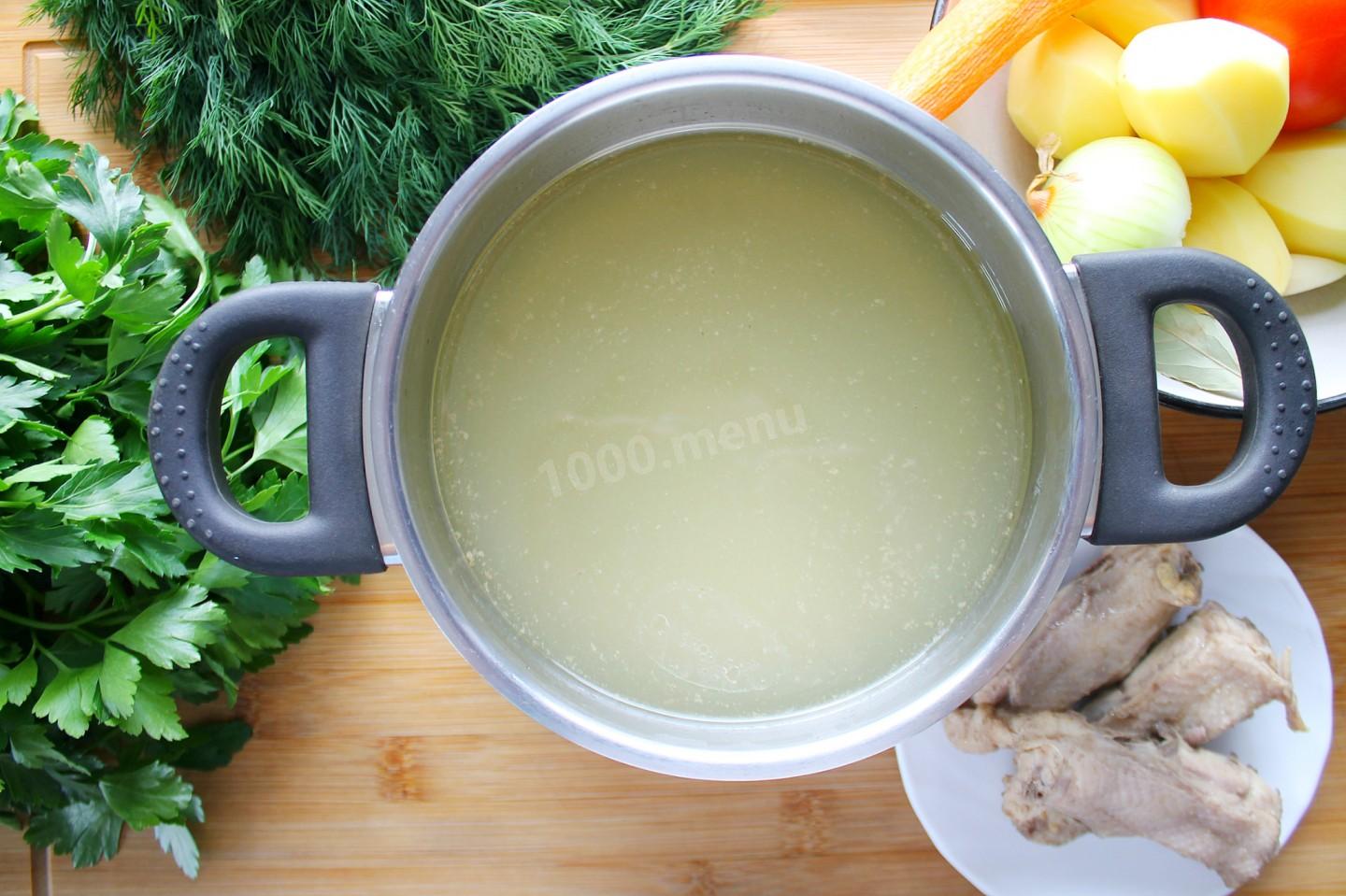 Шаг 4 приготовления Суп из зеленой чечевицы с курицей