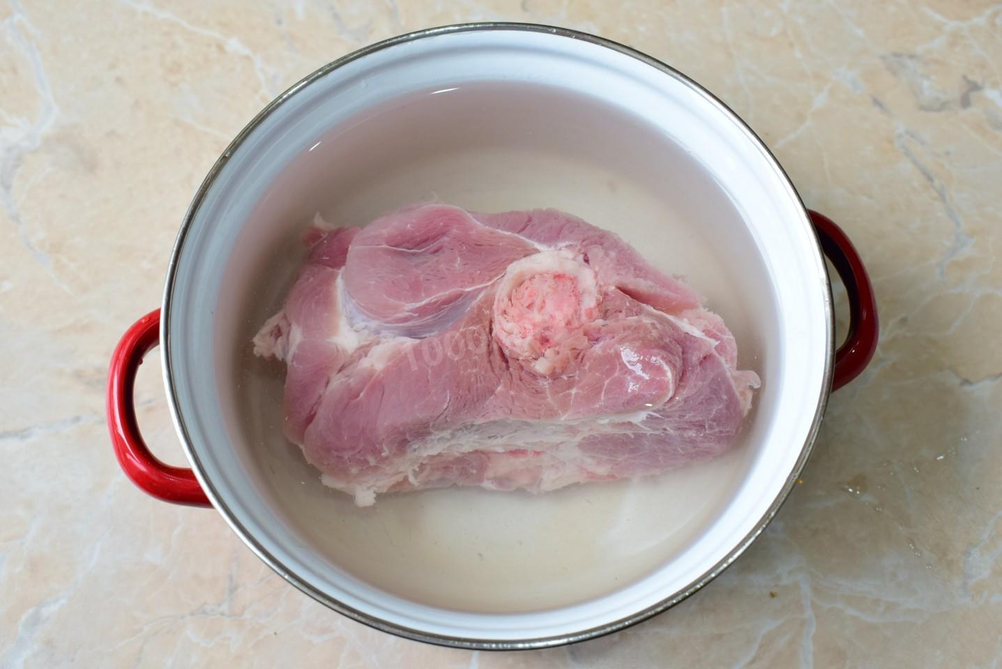 Шаг 2 приготовления Бульон из свинины на кости мясной