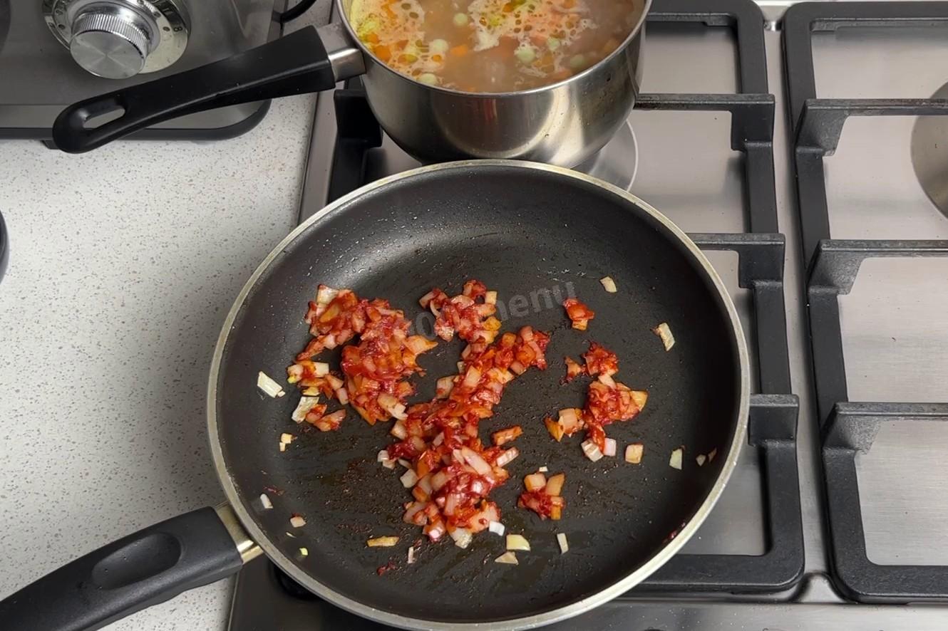 Шаг 8 приготовления Суп из картошки и моркови