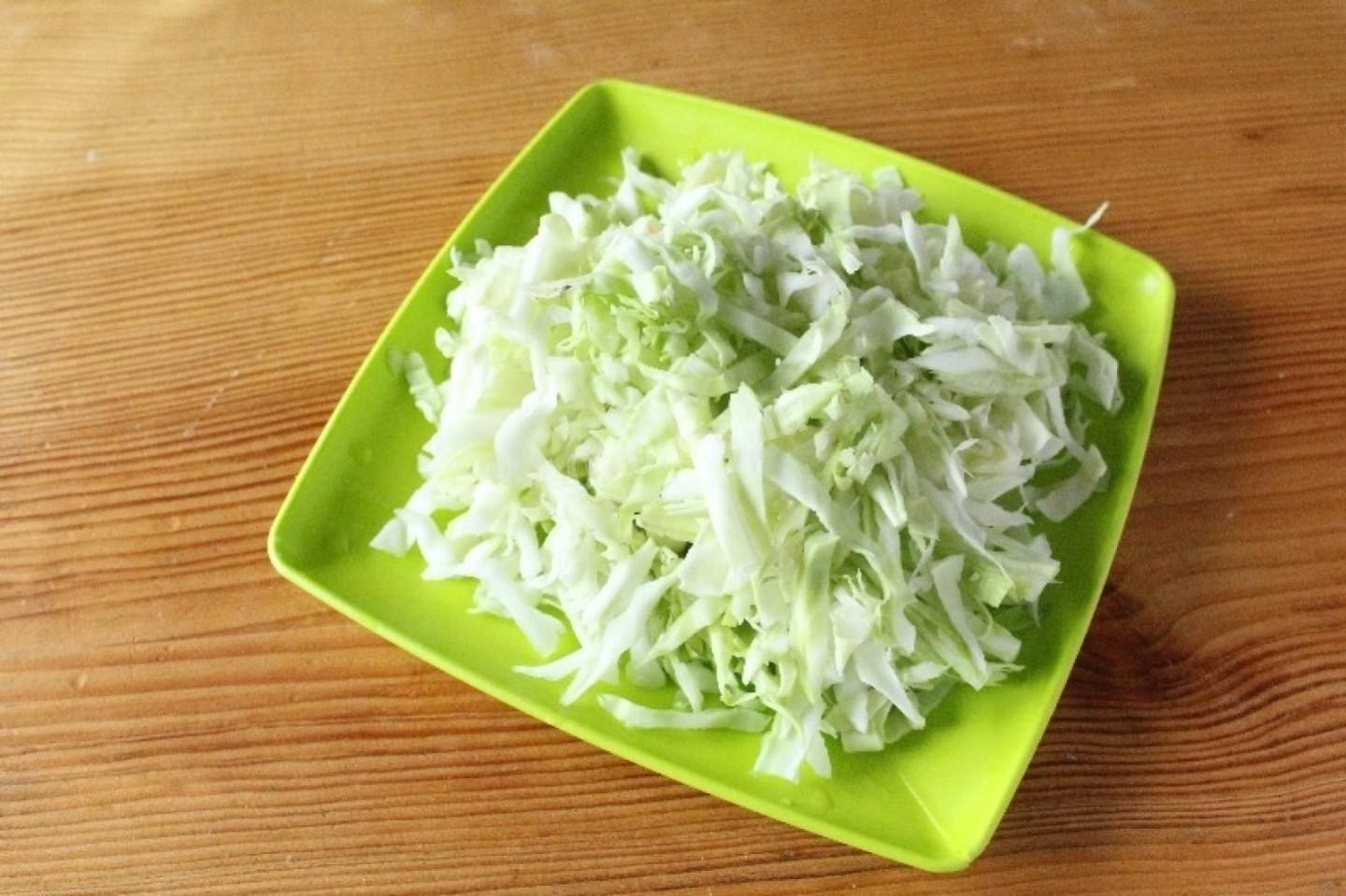 Шаг 5 приготовления Куриный суп с капустой и картошкой