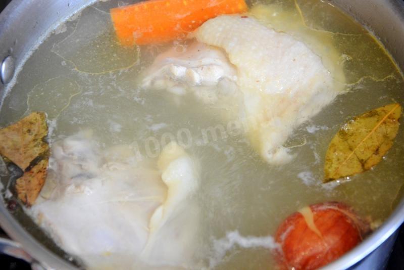 Шаг 3 приготовления Куриный овощной суп