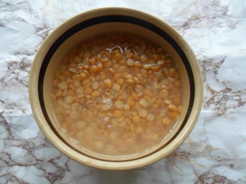 Шаг 2 приготовления Гороховый суп на говяжьей косточке