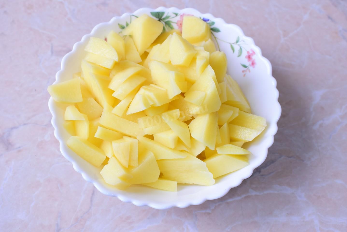 Шаг 4 приготовления Щавелевый суп с мясом и яйцом