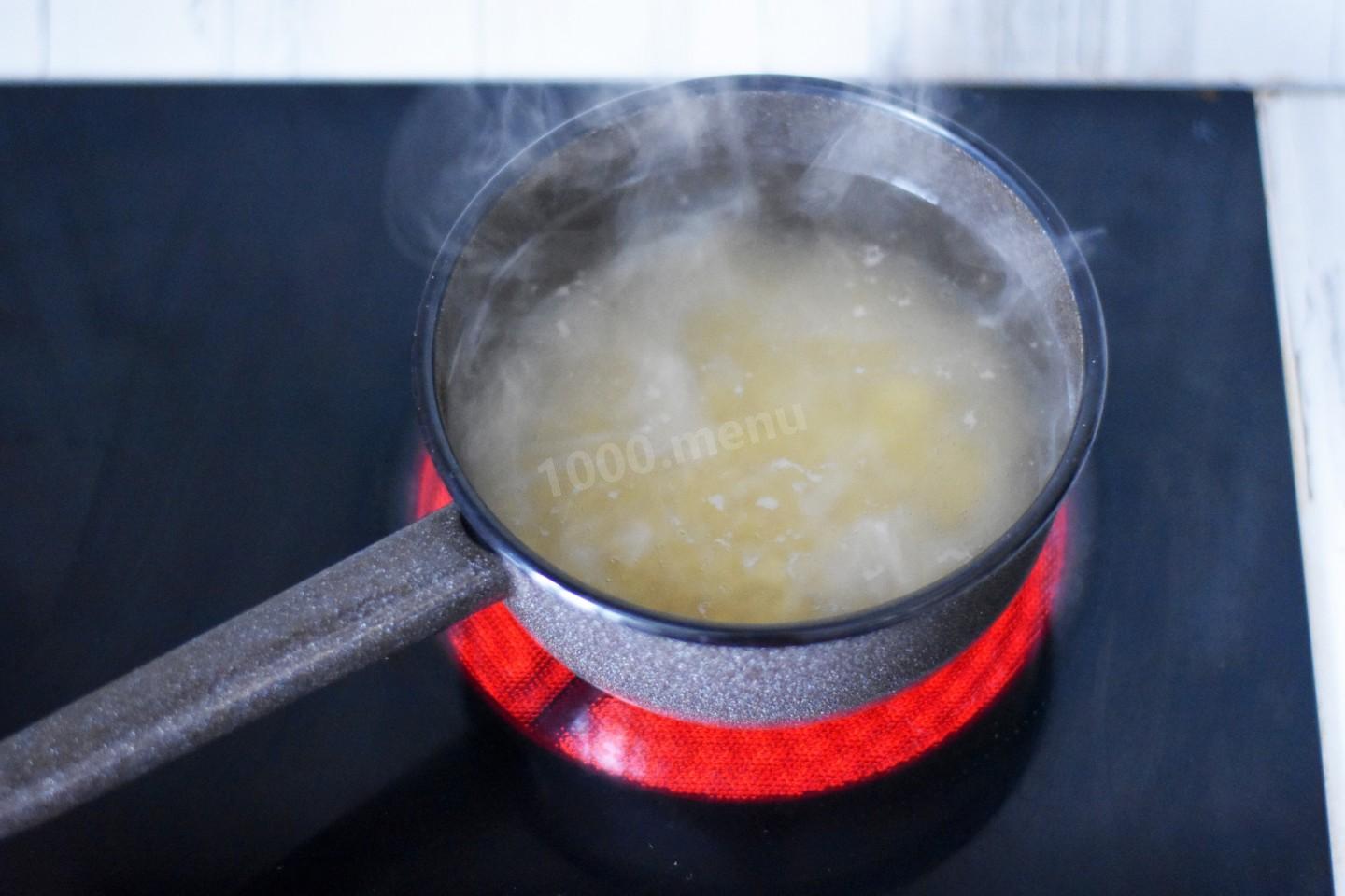 Шаг 2 приготовления Молочный суп с макаронами на молоке