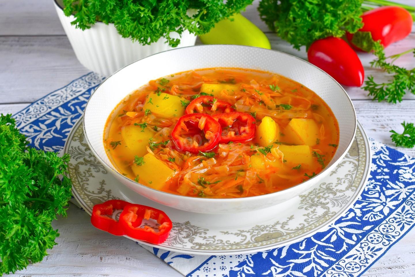Шаг 13 приготовления Щи из капусты без мяса