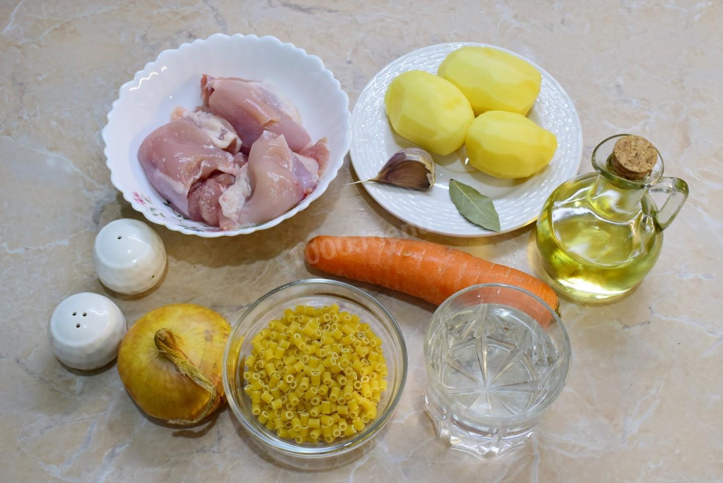 Шаг 1 приготовления Суп с макаронами и картошкой