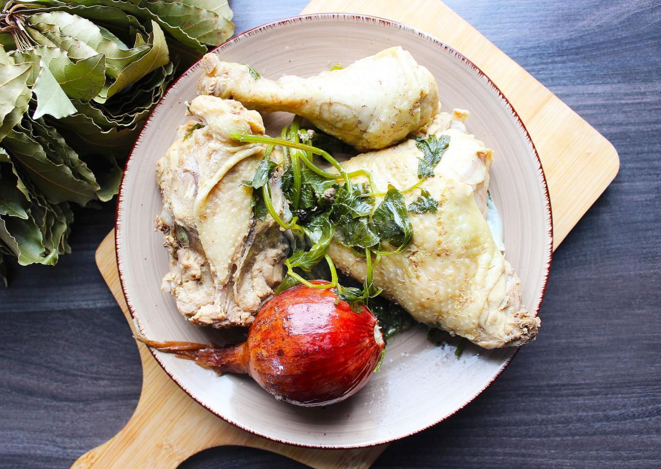Шаг 8 приготовления Куриный бульон с лапшой