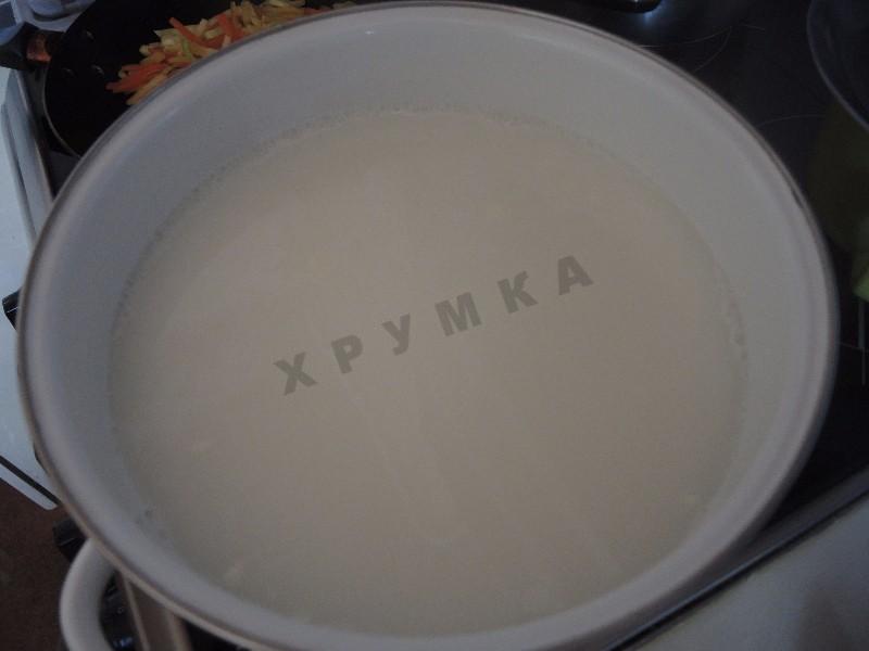 Шаг 12 приготовления Суп с куриными фрикадельками и плавленным сыром