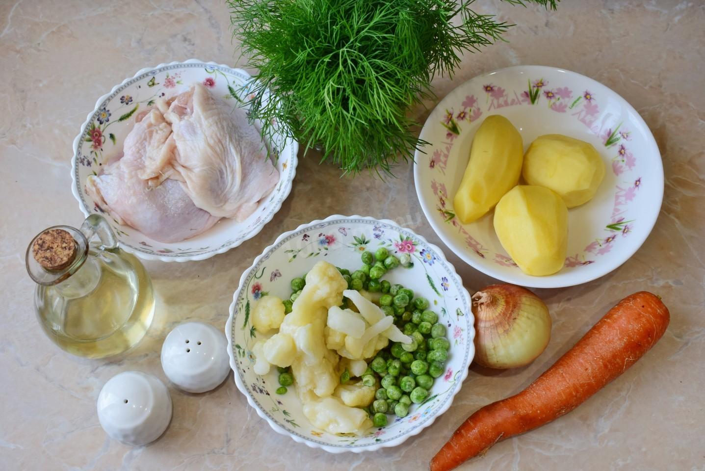 Шаг 1 приготовления Куриный суп с цветной капустой