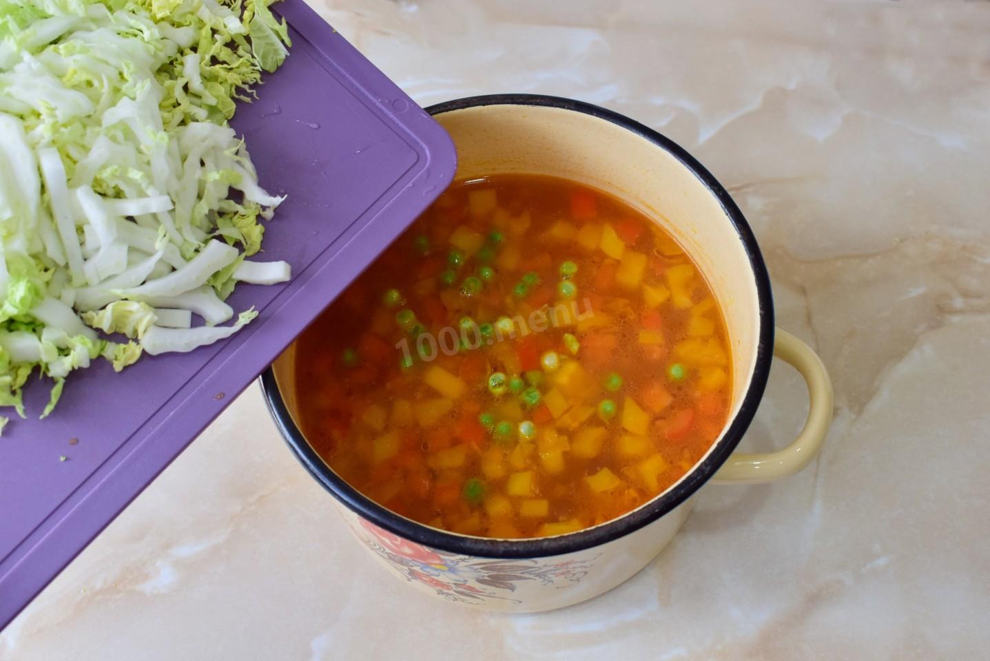 Шаг 9 приготовления Суп с пекинской капустой и курицей