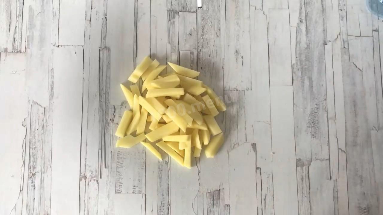 Шаг 7 приготовления Солянка с перловкой