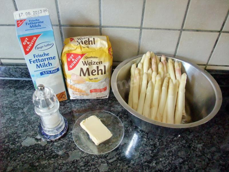 Шаг 1 приготовления Вкусный и простой суп пюре из спаржи