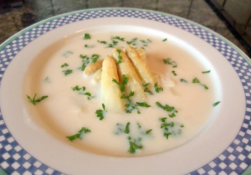 Обложка рецепта Вкусный и простой суп пюре из спаржи