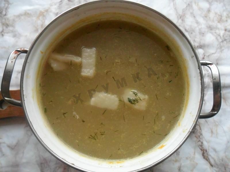 Шаг 7 приготовления Рыбный суп уха из леща