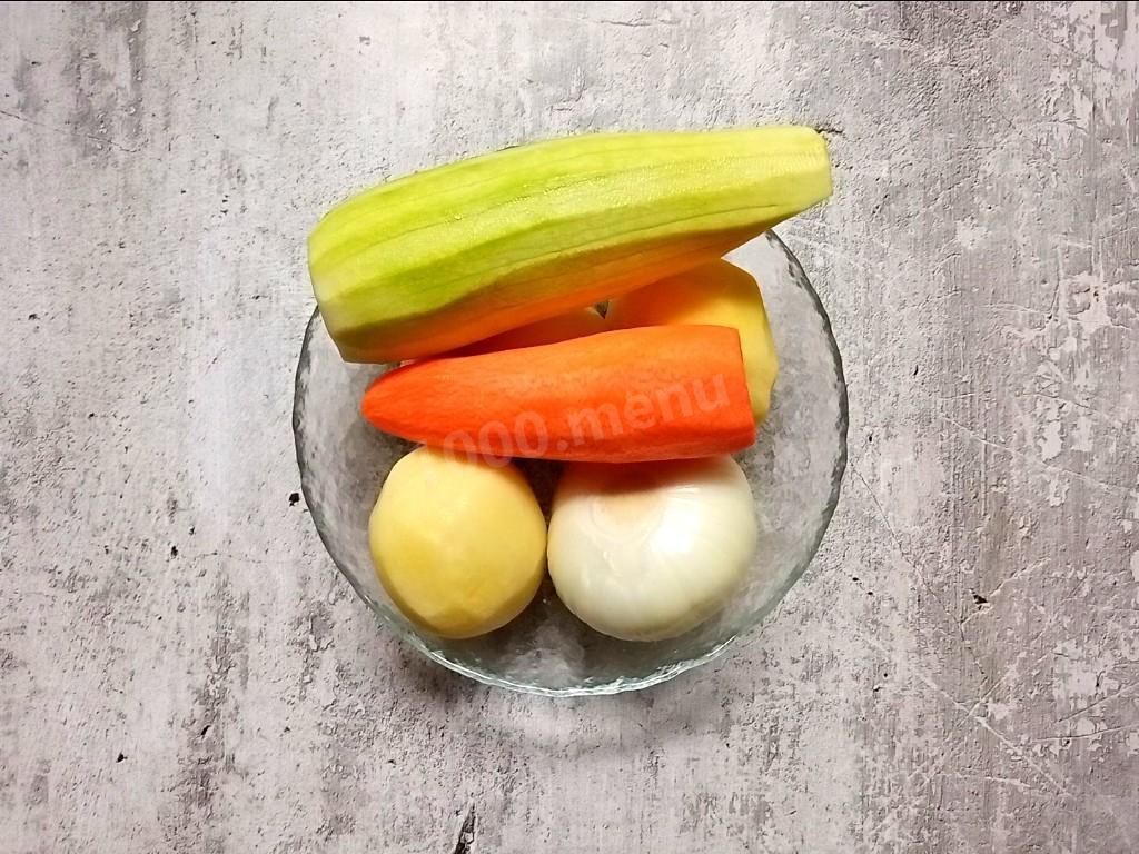 Шаг 3 приготовления Суп из кабачков и курицы