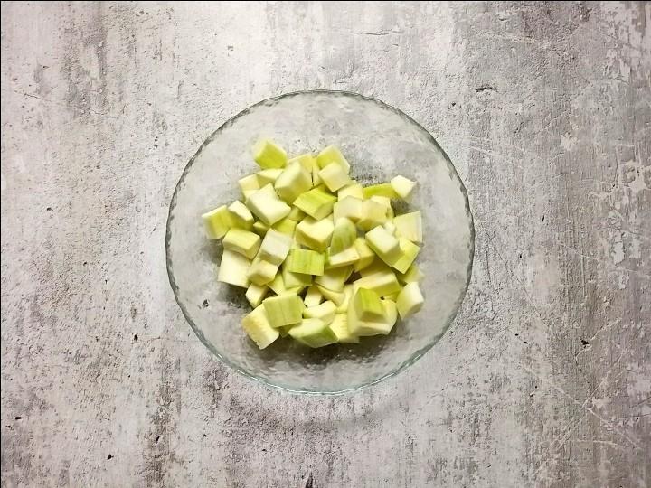 Шаг 5 приготовления Суп из кабачков и курицы