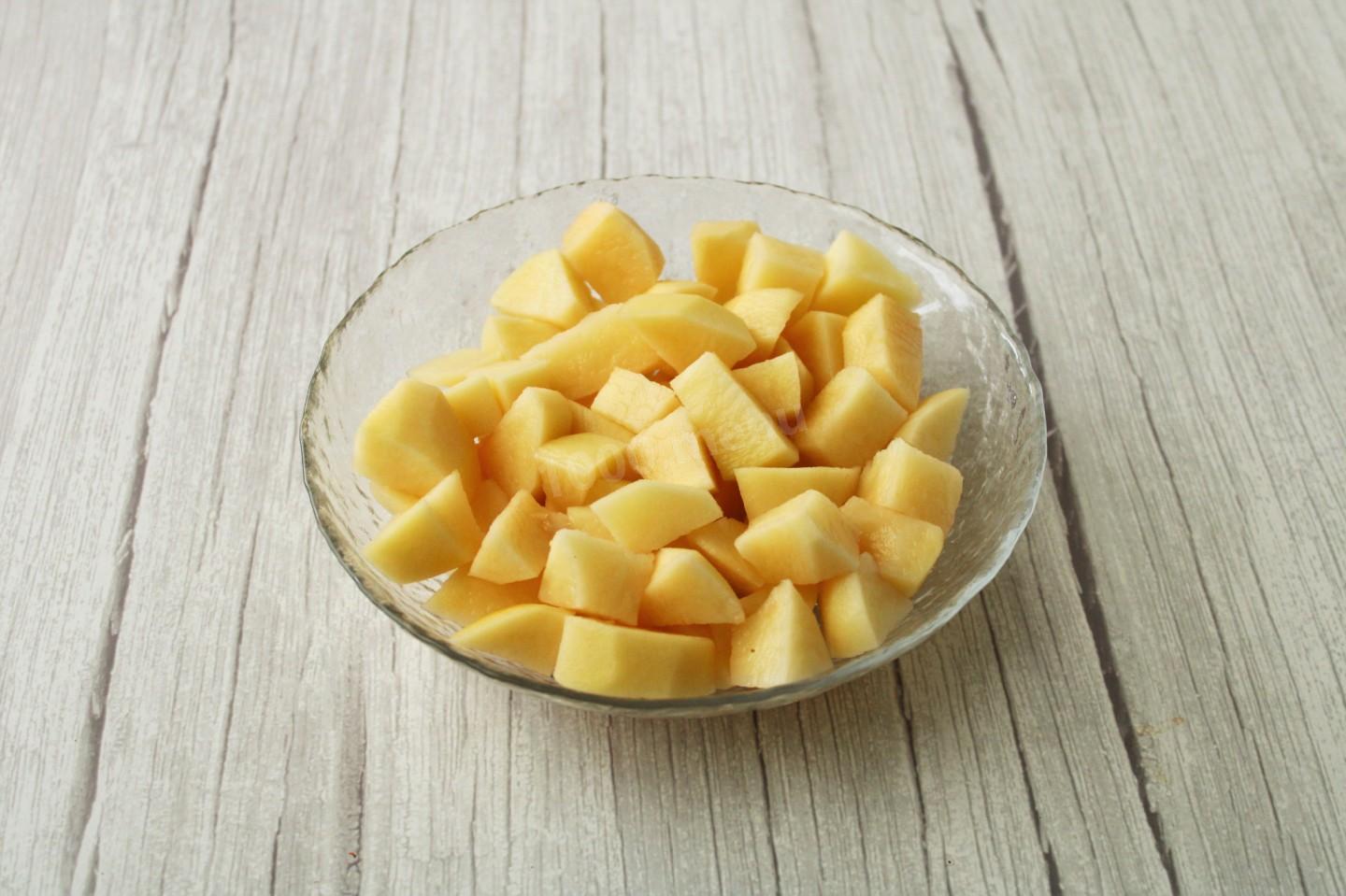 Шаг 11 приготовления Щи из квашеной капусты с курицей