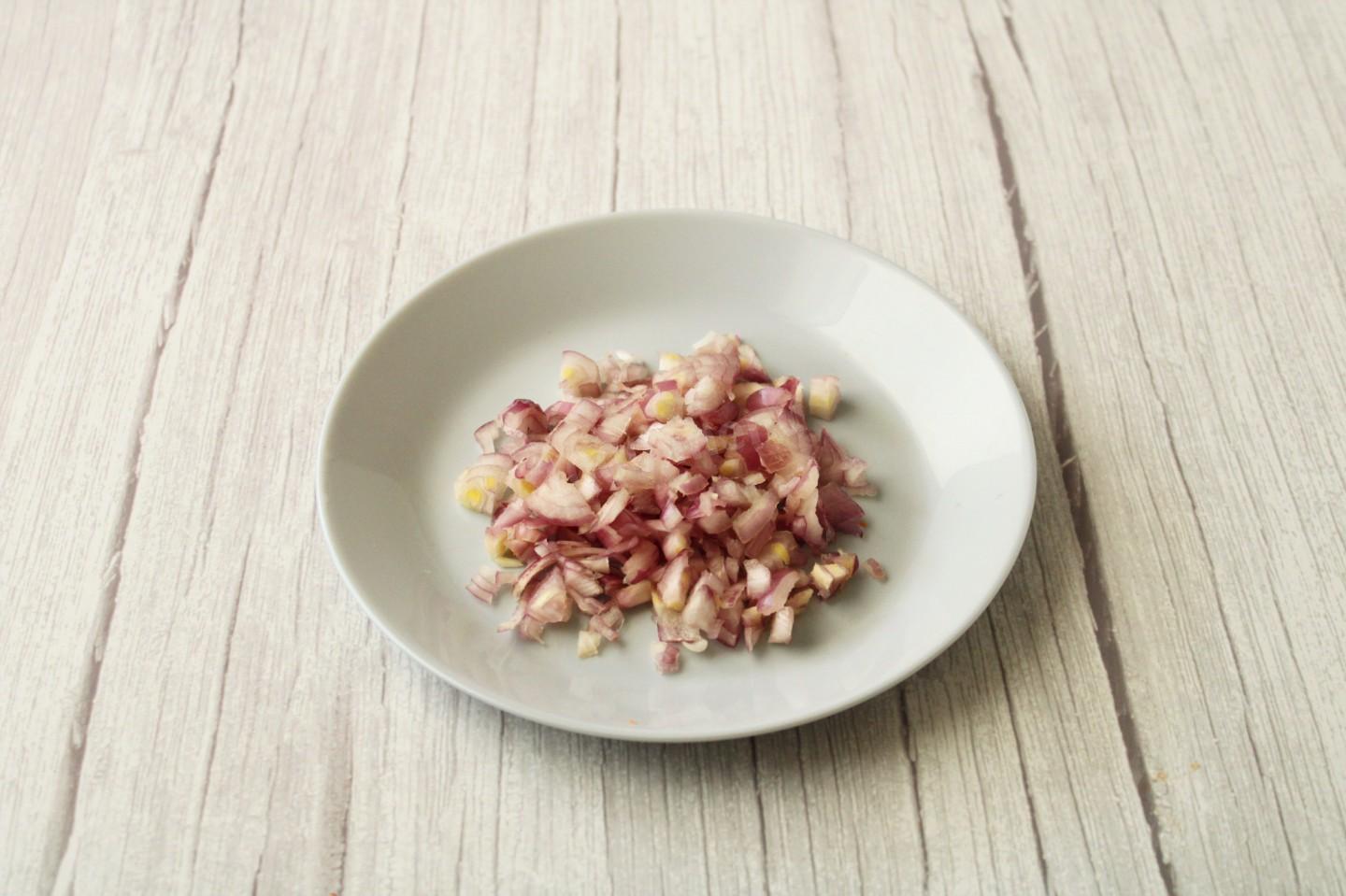 Шаг 8 приготовления Щи из квашеной капусты с курицей