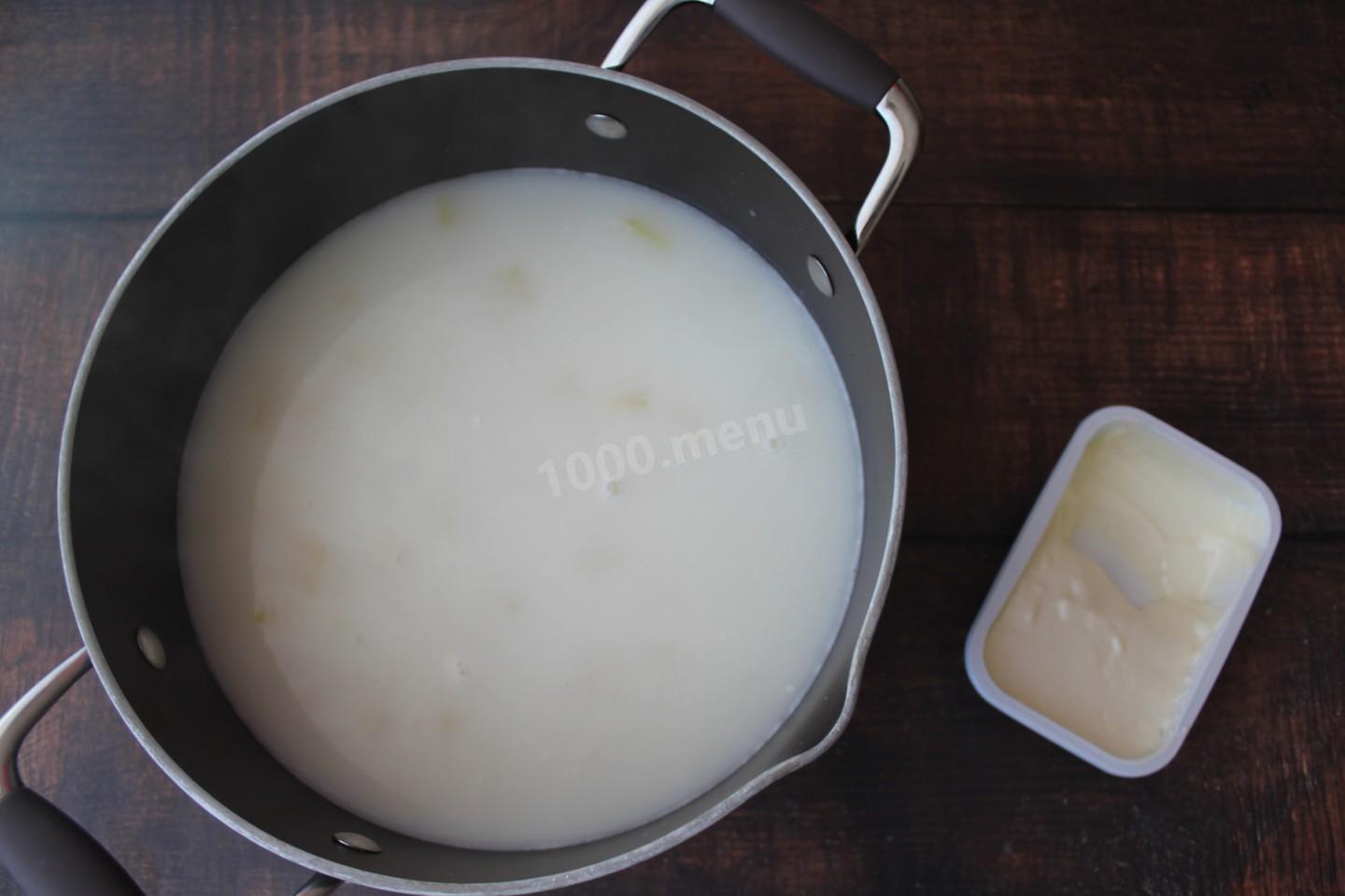 Шаг 7 приготовления Сырный суп с курицей и картошкой, плавленым сыром и рисом