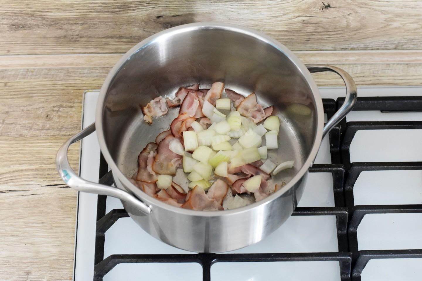 Шаг 9 приготовления Суп из фасоли красной консервированной с мясом