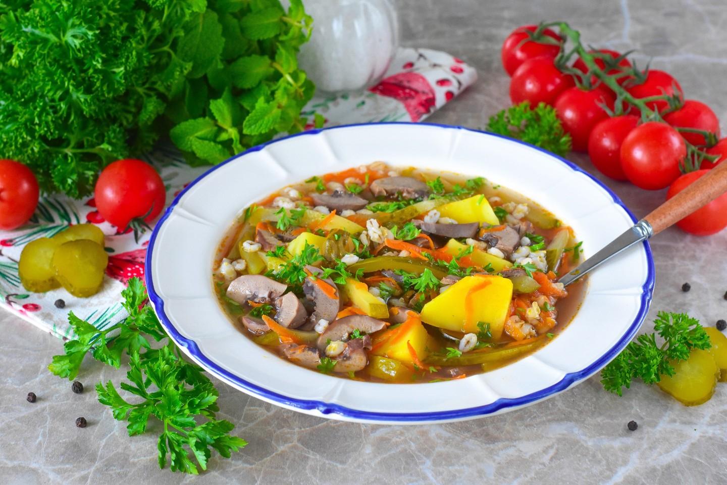 Обложка рецепта Рассольник с почками перловкой и солеными огурцами