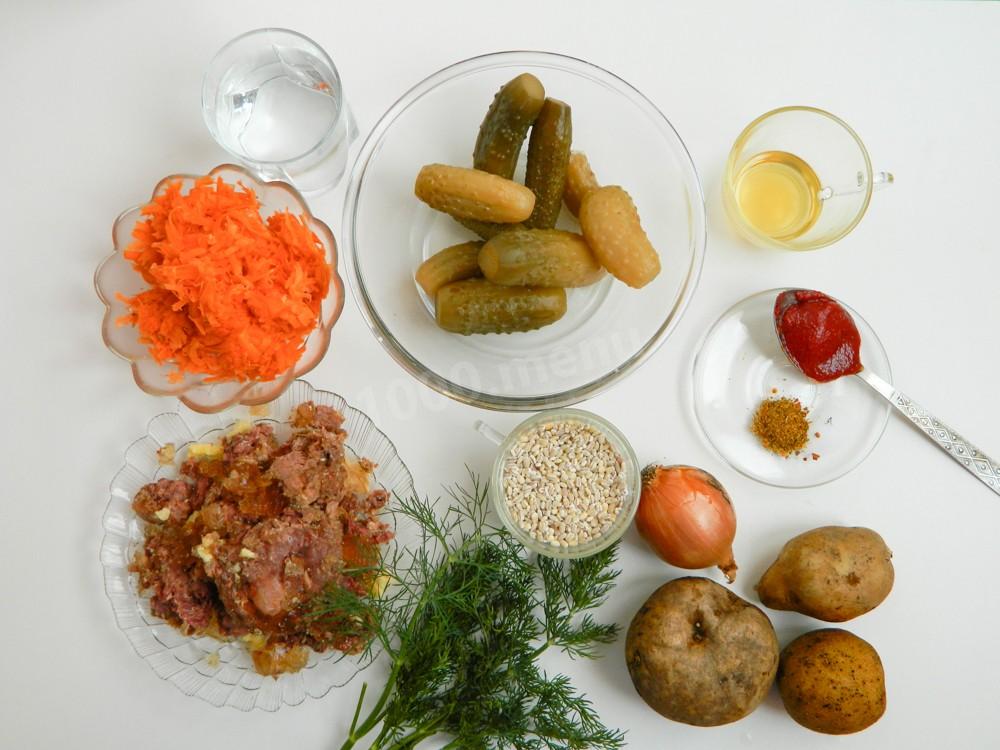 Шаг 1 приготовления Рассольник с тушенкой и перловкой