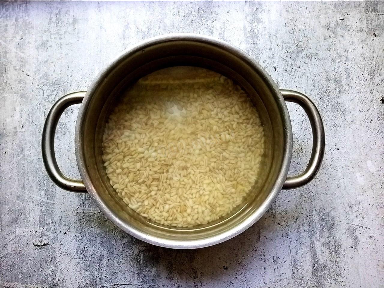 Шаг 3 приготовления Куриный суп с перловкой