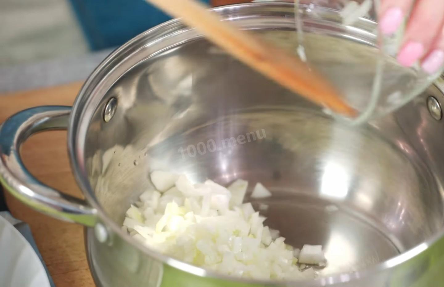 Шаг 2 приготовления Суп-пюре из кабачков на мясном бульоне
