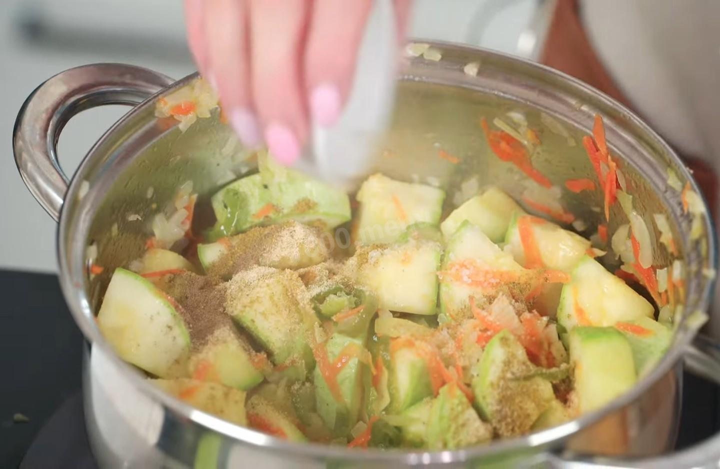 Шаг 6 приготовления Суп-пюре из кабачков на мясном бульоне