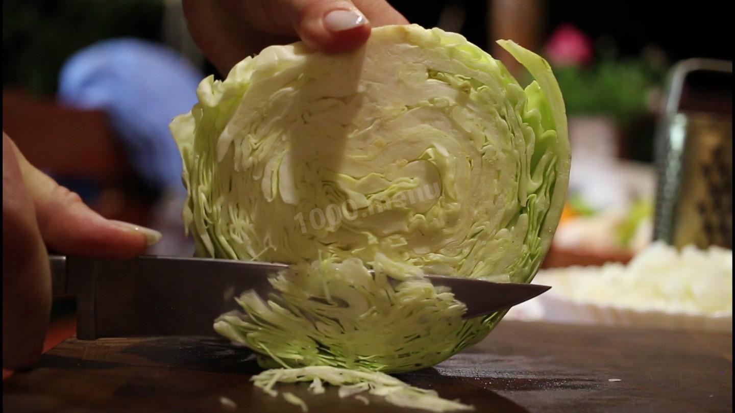 Шаг 2 приготовления Томленый борщ в казане с кабачками и яблоками