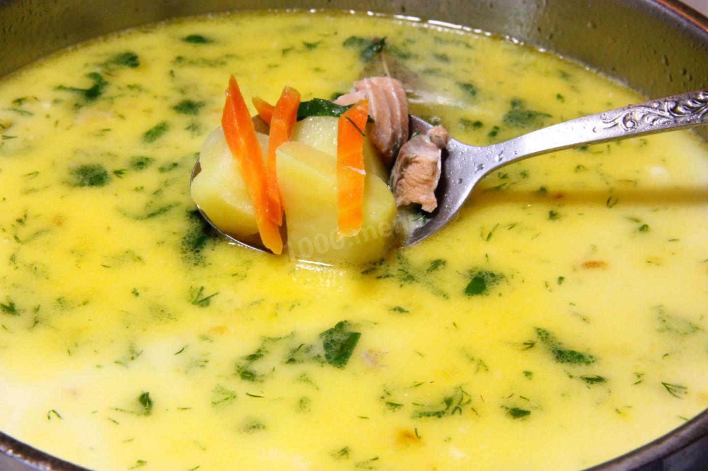 Шаг 13 приготовления Уха из головы форели со сливками