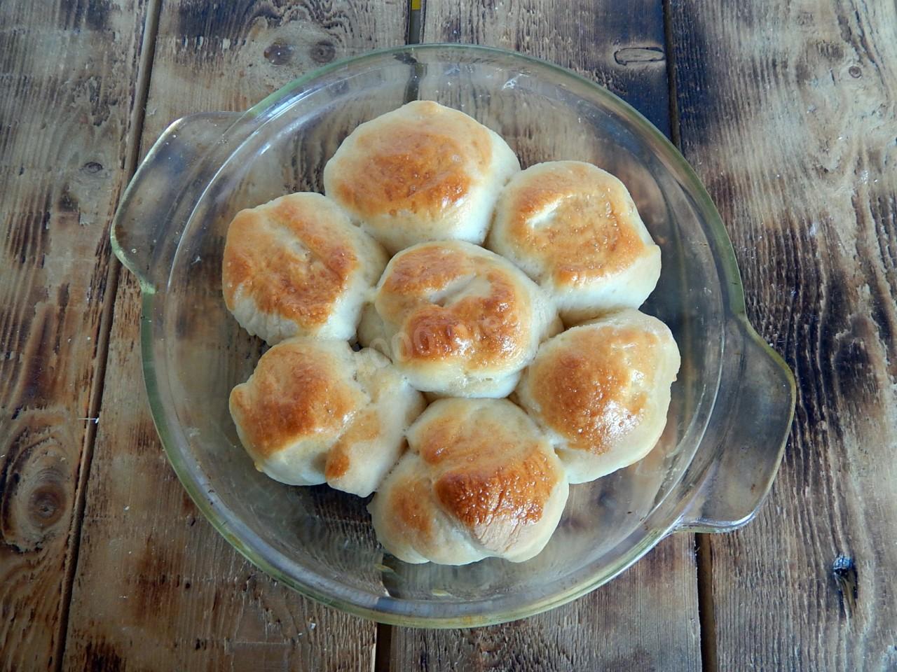 Шаг 13 приготовления Борщ с курицей с пампушками и чесноком