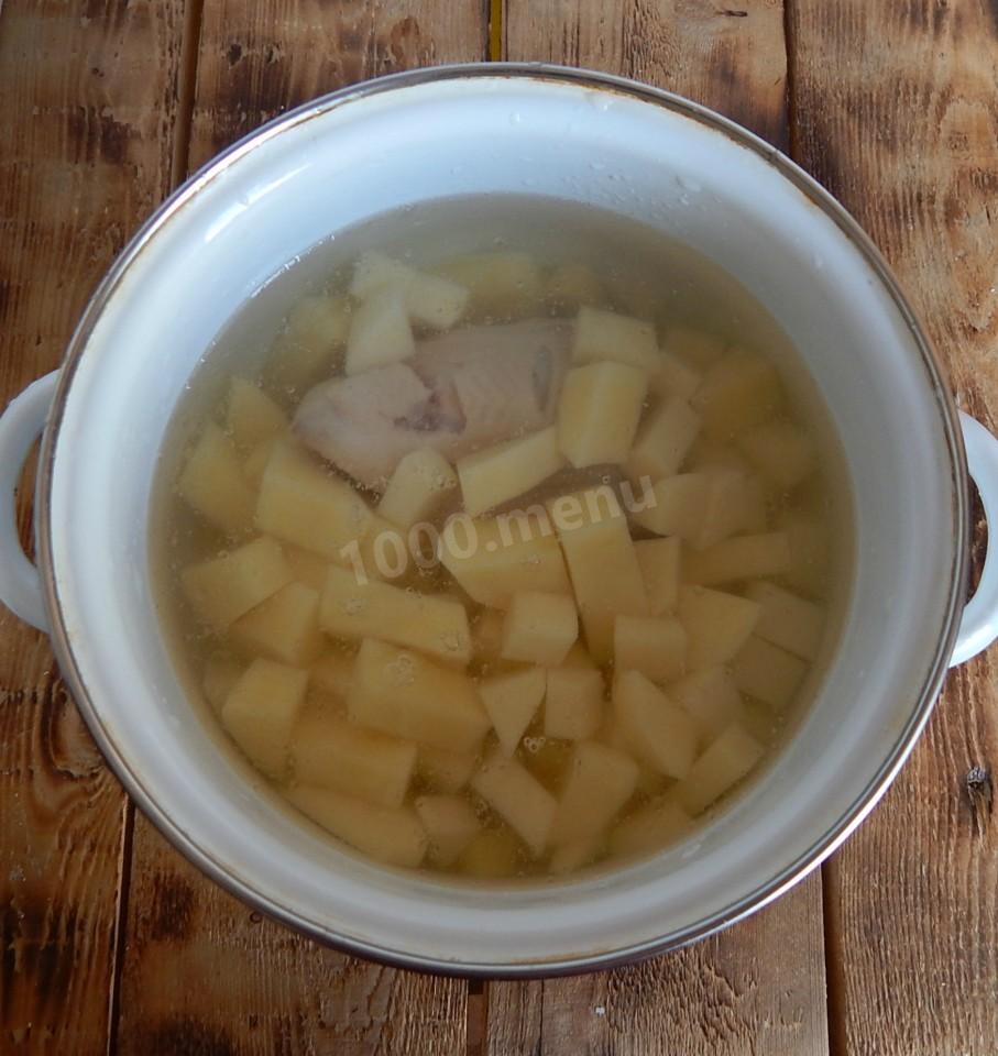 Шаг 8 приготовления Борщ с курицей с пампушками и чесноком