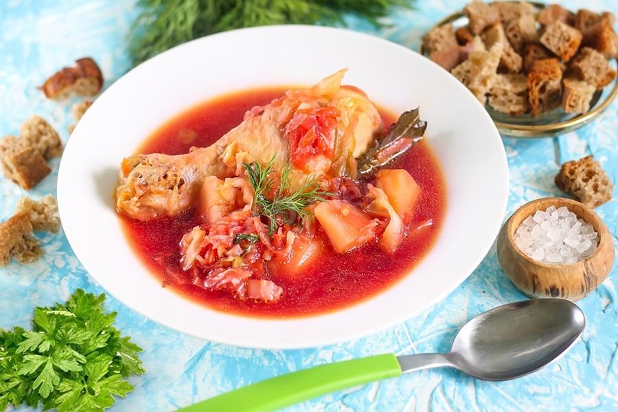 Обложка рецепта Борщ с курицей в мультиварке