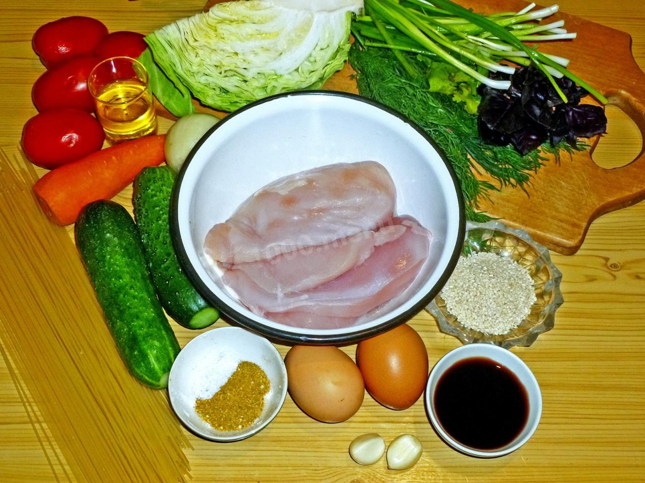 Шаг 1 приготовления Суп Кукси по корейски с курицей