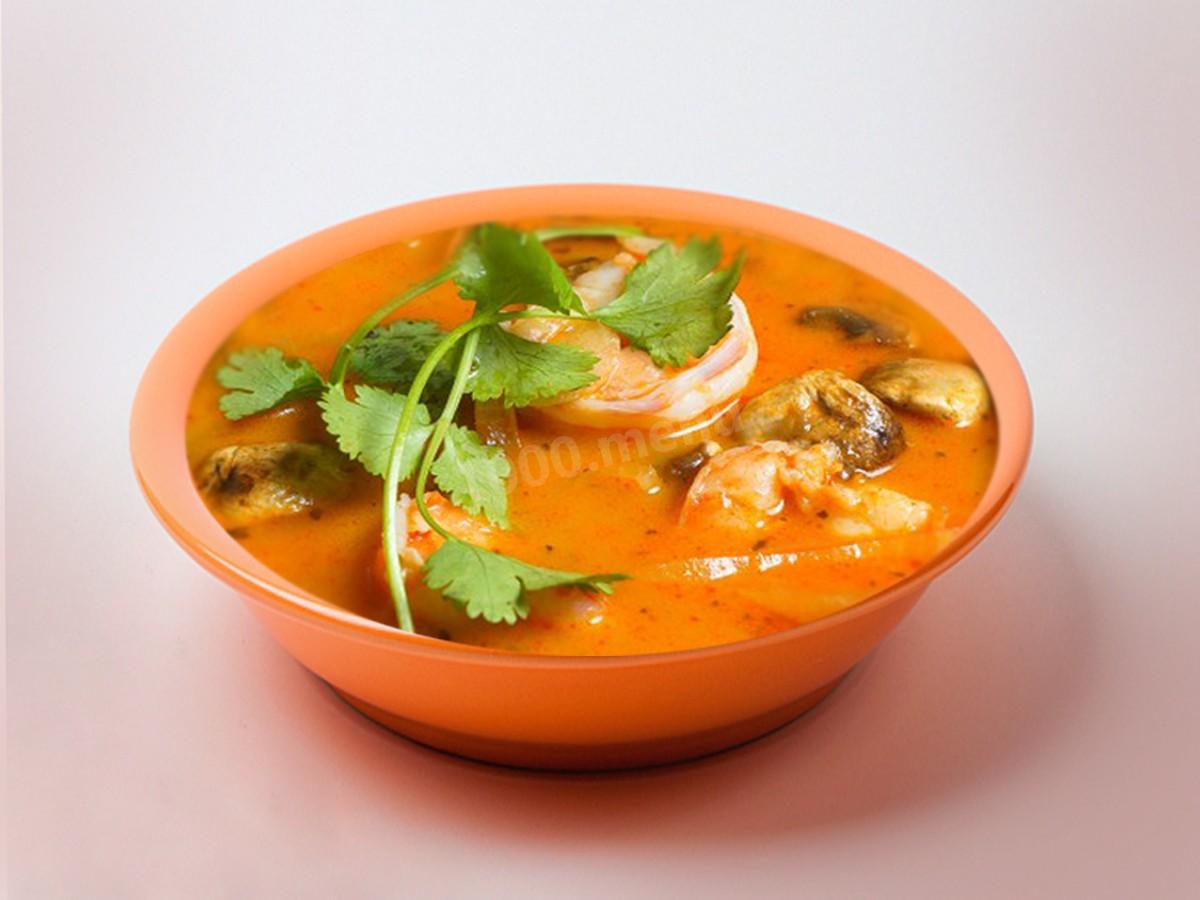 Обложка рецепта Том ям с грибами курицей и креветками