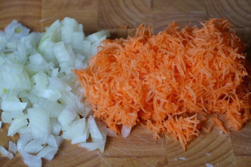 Шаг 5 приготовления Суп из индейки с картошкой