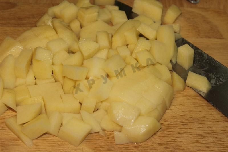 Шаг 9 приготовления Борщ со свекольной ботвой и чесночными булочками