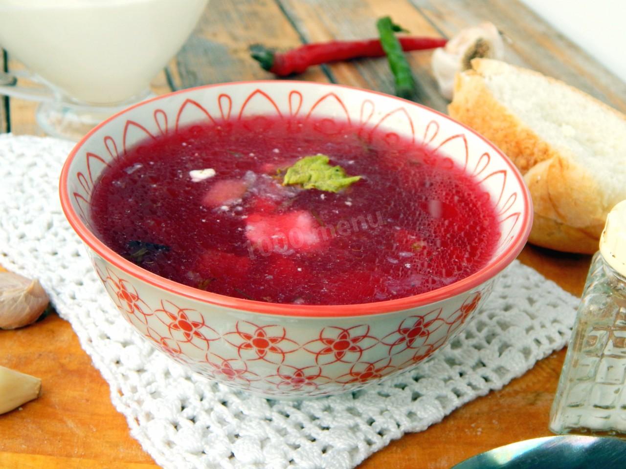 Шаг 10 приготовления Борщ с курицей, свеклой и томатной пастой