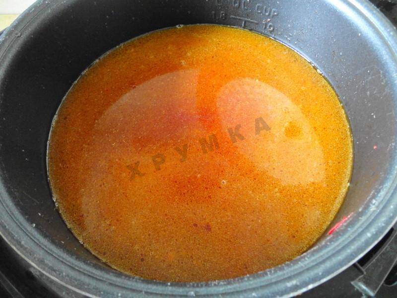 Шаг 6 приготовления Красный борщ со щавелем без капусты в мультиварке