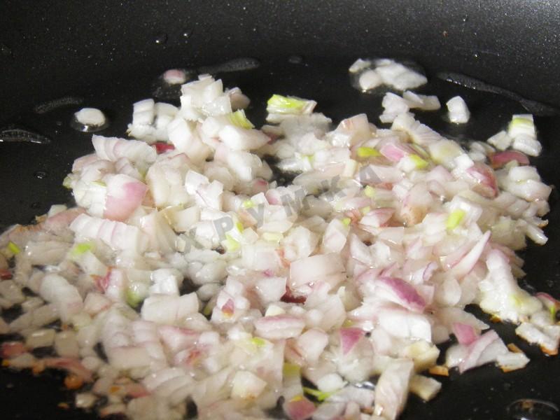 Шаг 6 приготовления Щи из молодой капусты с курицей