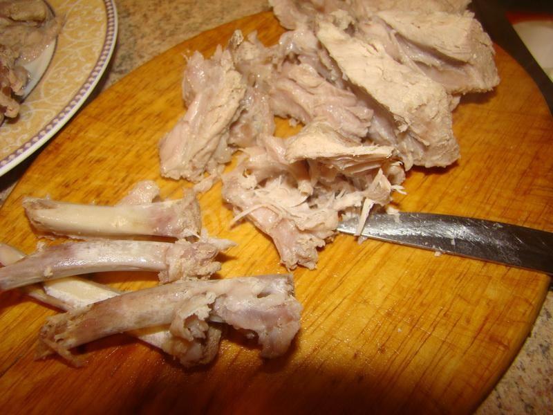 Шаг 13 приготовления Суп сборная солянка с копченостями на мясном бульоне