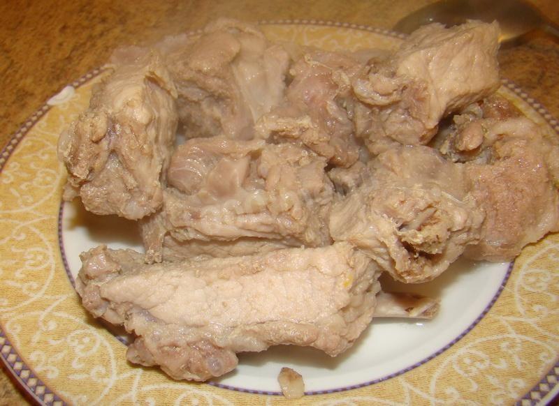 Шаг 9 приготовления Суп сборная солянка с копченостями на мясном бульоне