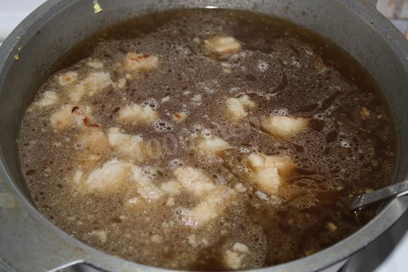 Шаг 8 приготовления Свиной харчо с пшеном