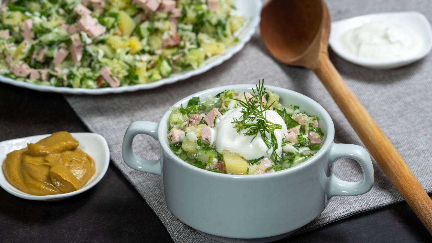 Шаг 12 приготовления Окрошка с колбасой и овощами на квасе