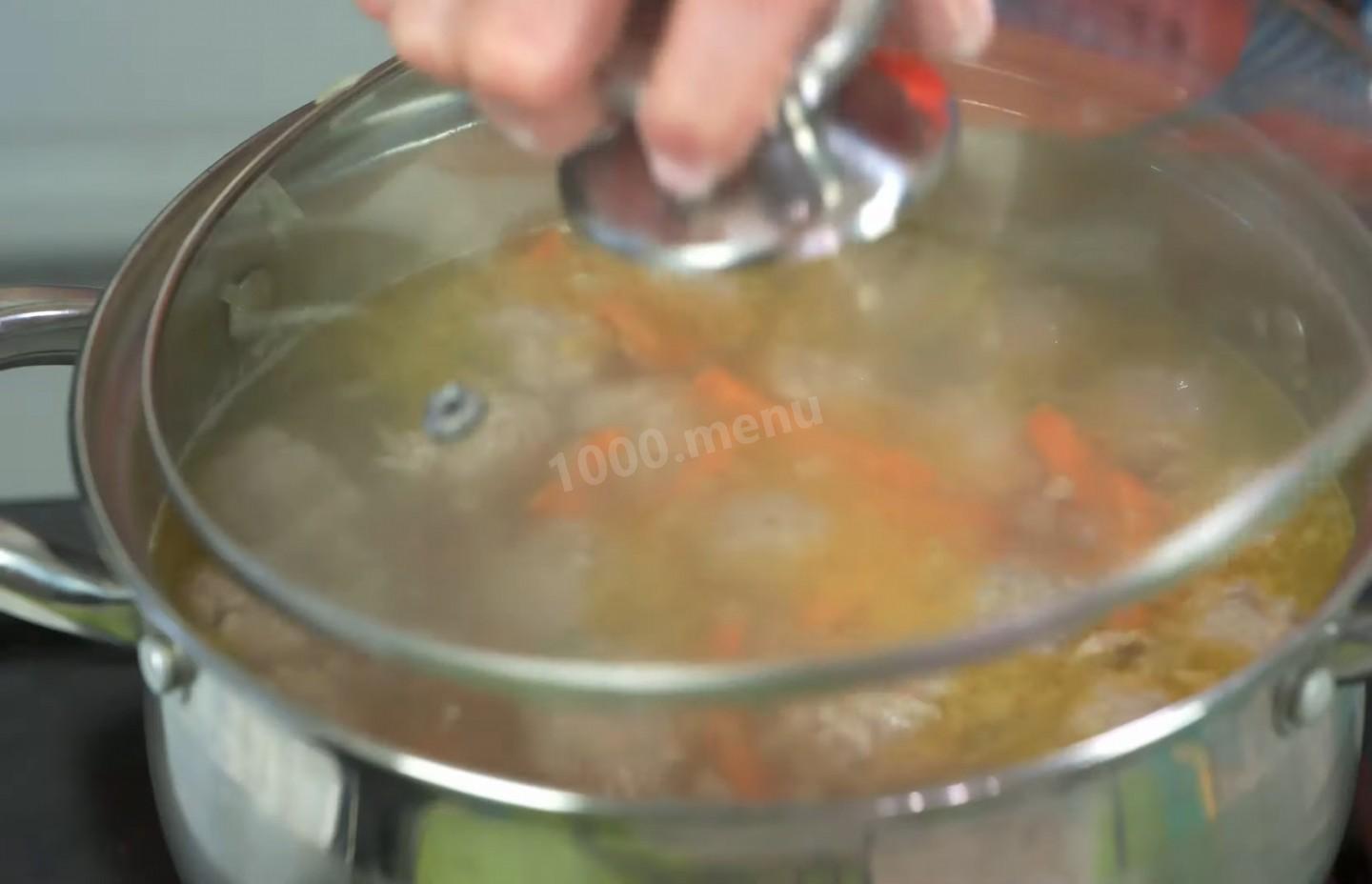 Шаг 17 приготовления Суп с мясными фрикадельками и клецками