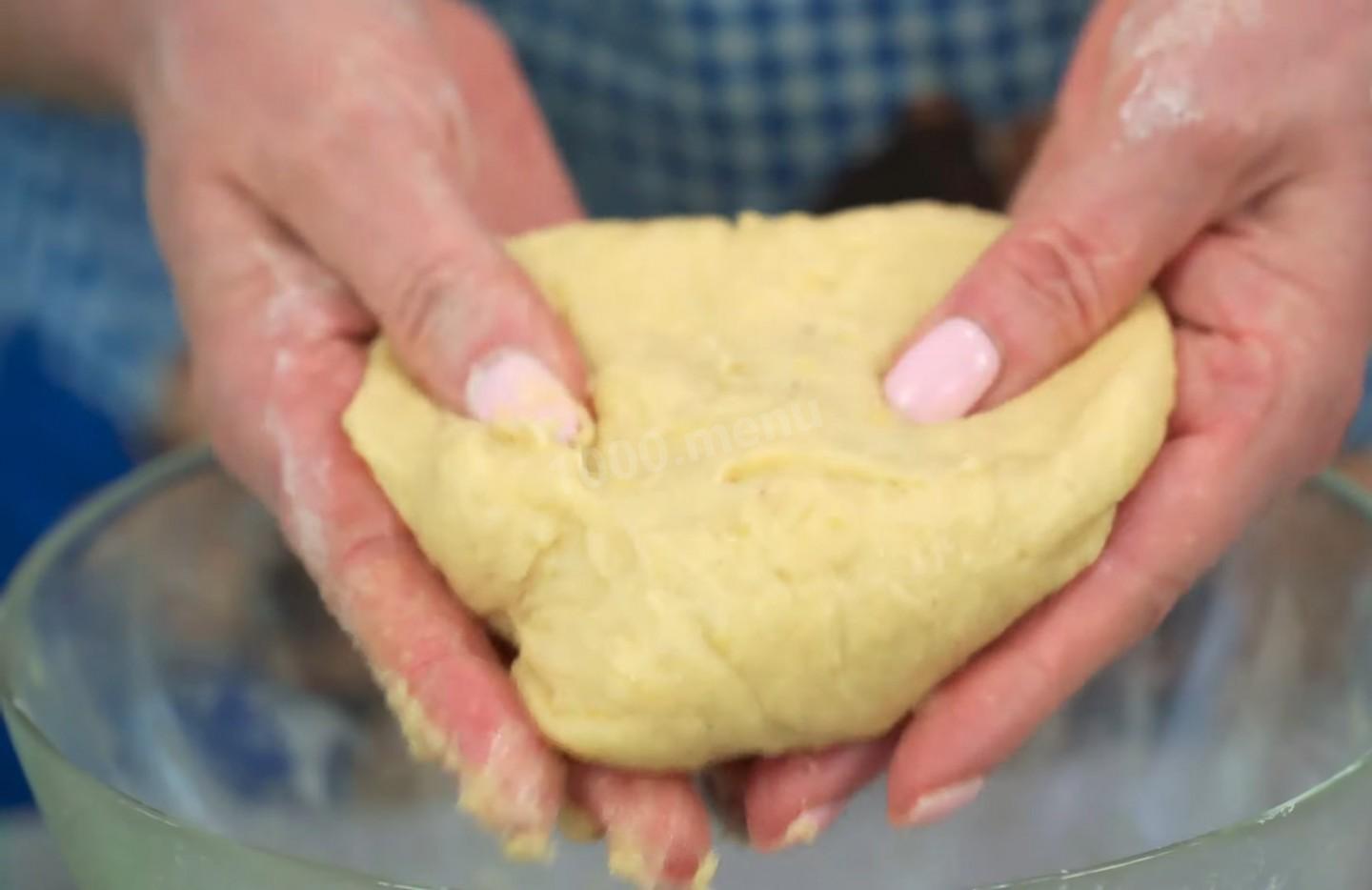 Шаг 7 приготовления Суп с мясными фрикадельками и клецками