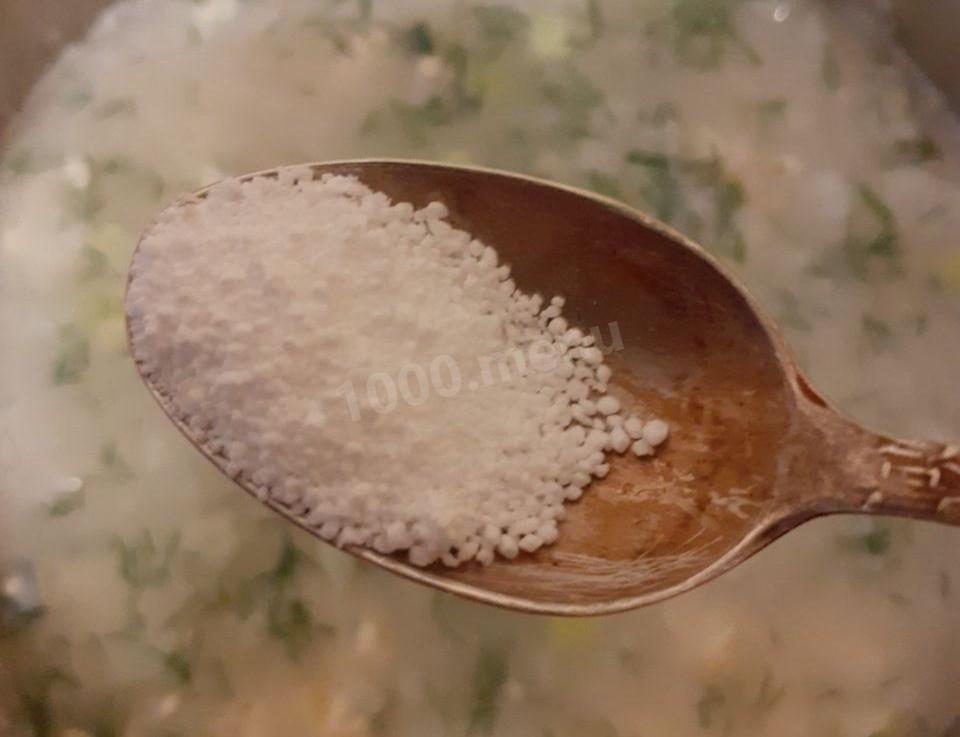 Шаг 10 приготовления Окрошка с куриным филе