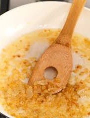 Шаг 4 приготовления Суп с белыми грибами и сливками
