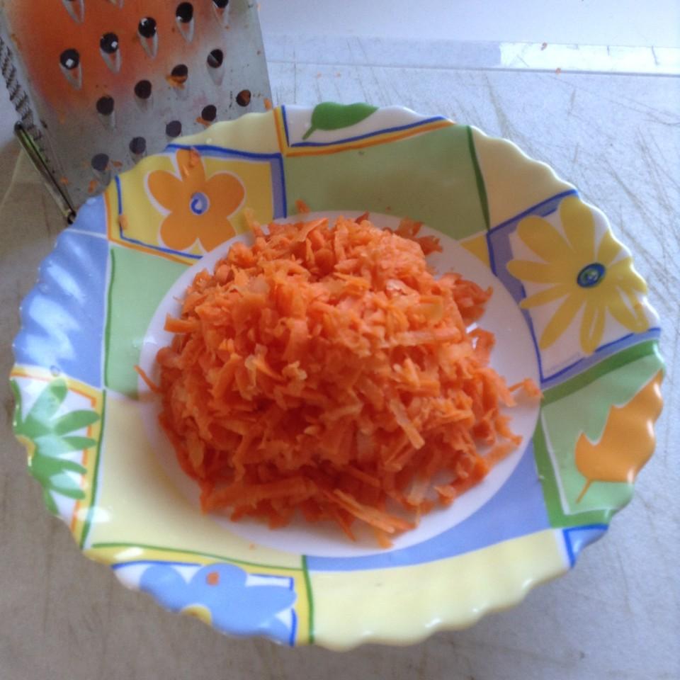 Шаг 3 приготовления Щи зелёные с крапивой на курином бульоне
